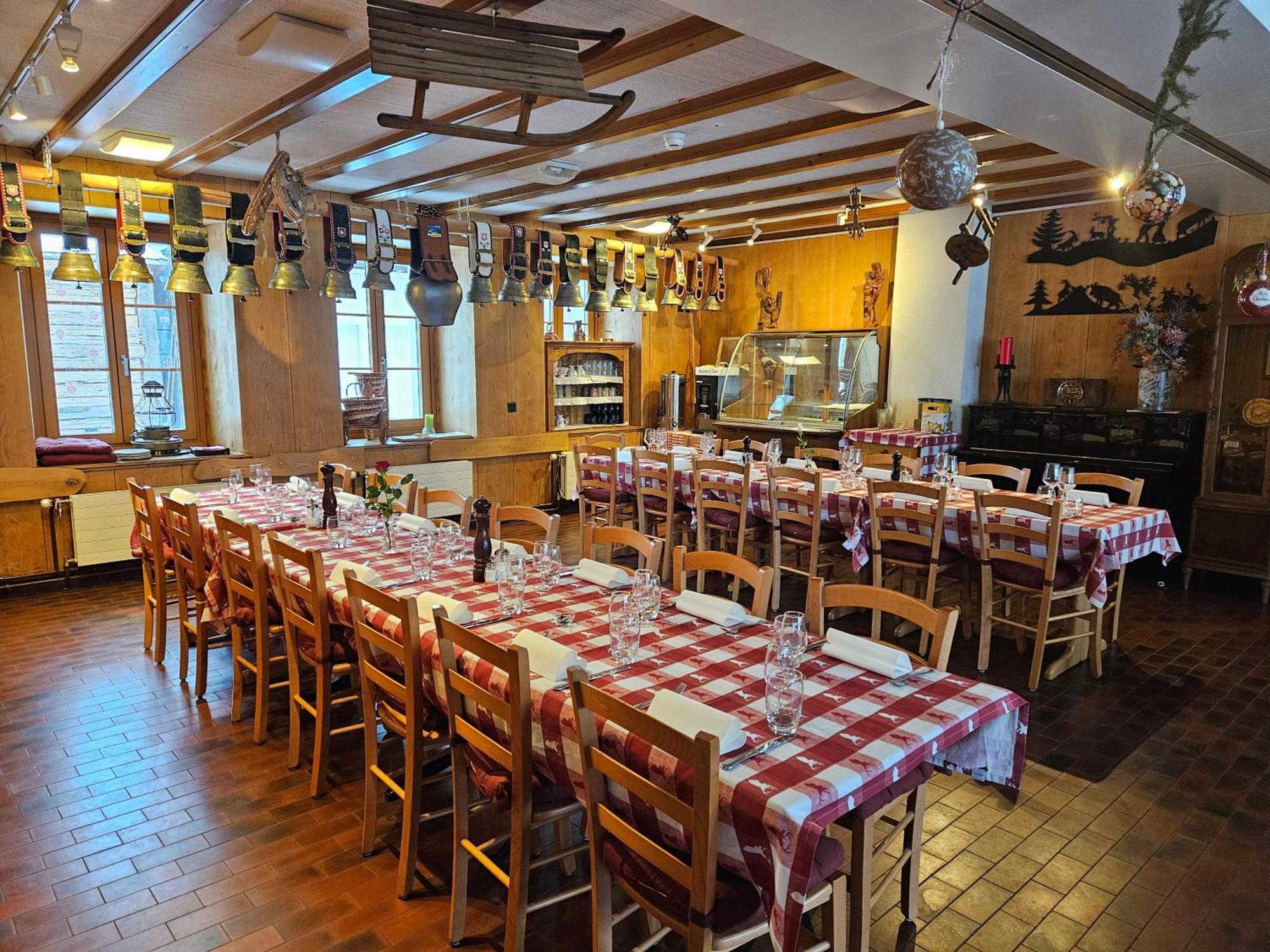 Hotel Restaurant Du Marchairuz Le Brassus Exterior photo