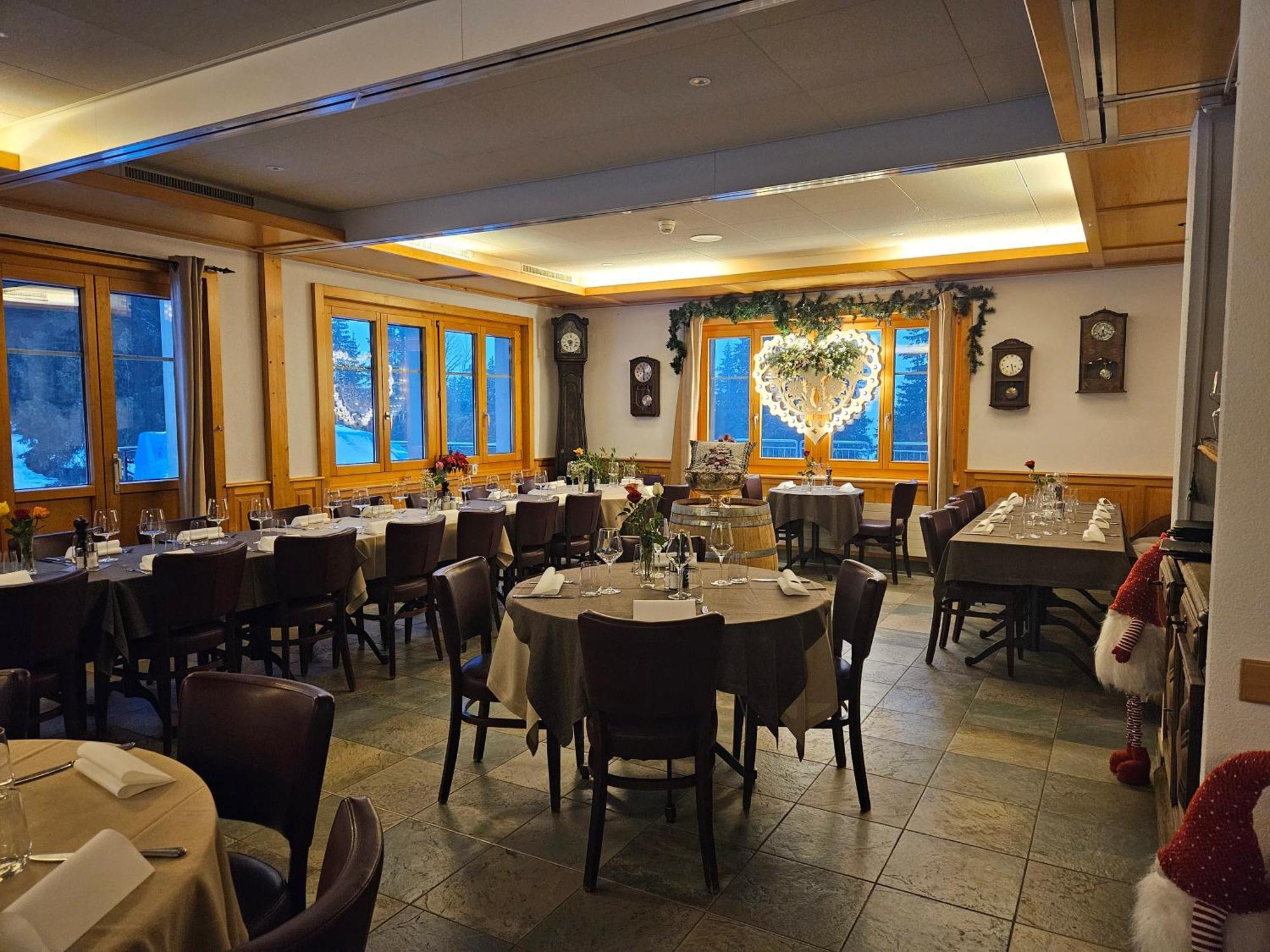 Hotel Restaurant Du Marchairuz Le Brassus Exterior photo