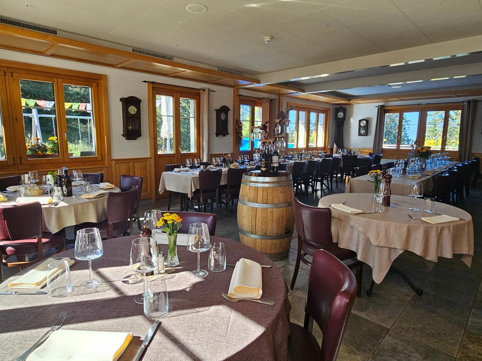 Hotel Restaurant Du Marchairuz Le Brassus Exterior photo